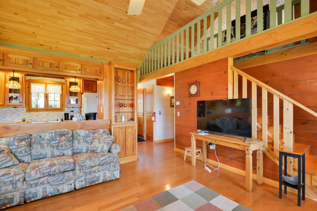 Warm And Cozy Near St Lawrence River! * Clayton